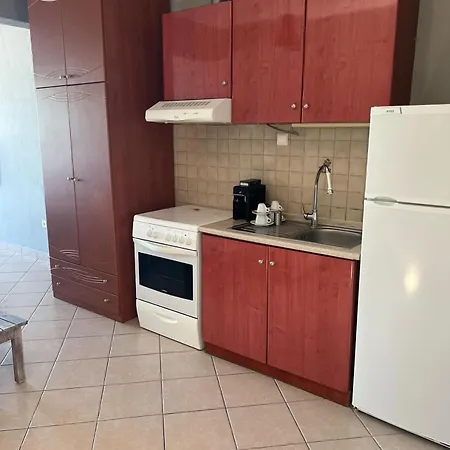 Glykanisos Mini * Néa Péramos